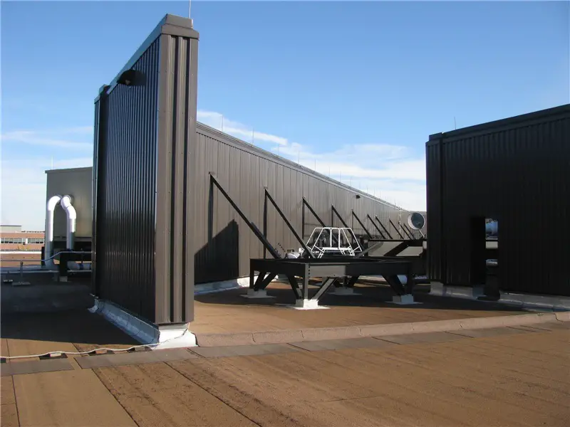 A 17-foot high rooftop equipment screen. Also called a "screen wall".