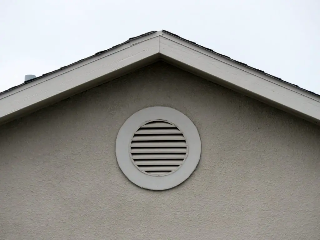 A round gable vent.
