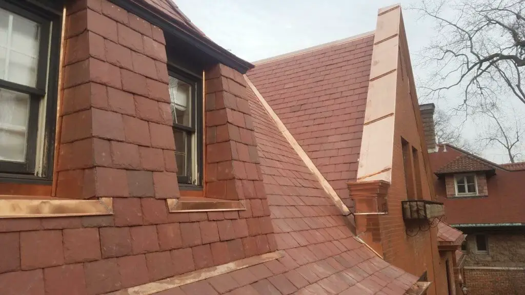 Unfading red slate roof tiles – no those aren’t clay tiles